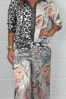 Conjunto Feminino de Calça e Camisa de Cetim com Estampa de Leopardo e Flores