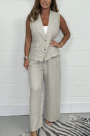 Conjunto Feminino de Calça com Risca de Giz e Colete Grande de Linho